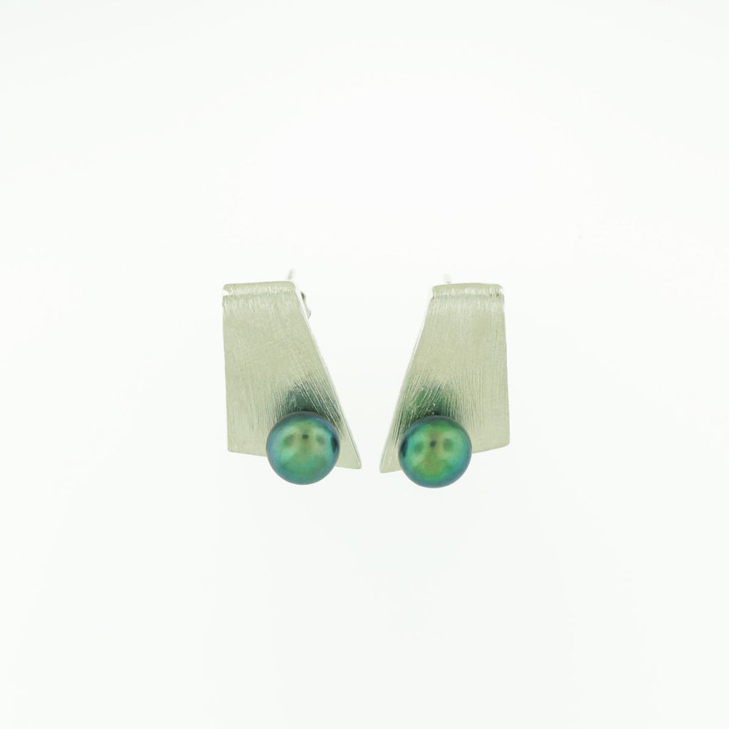 EM0087 - FWP Earrings