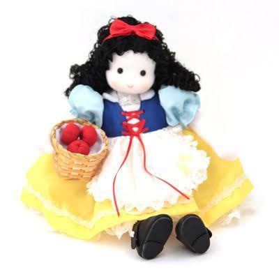 GP0016-Snow White : 8 in H